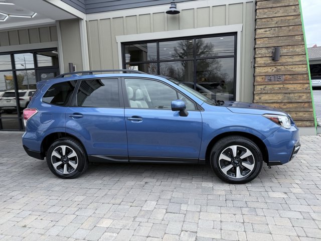 Vehicle image 14 of 41