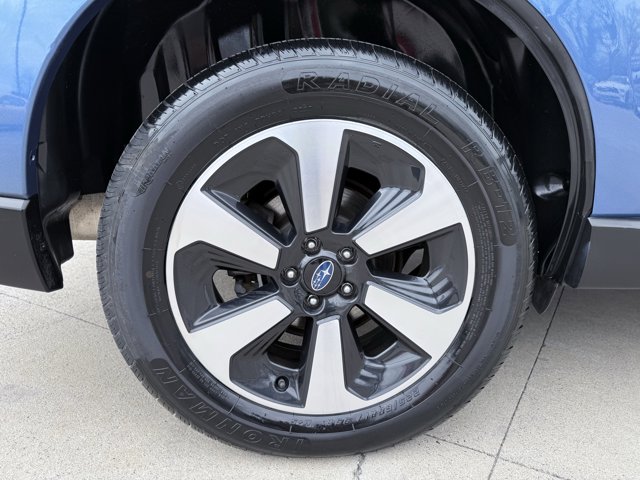 Vehicle image 38 of 41
