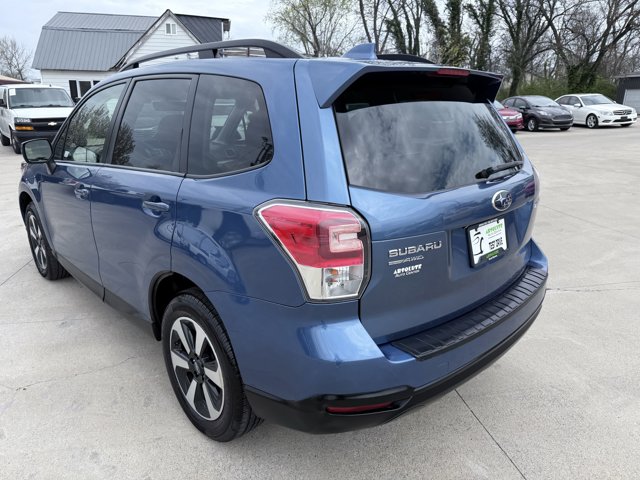 Vehicle image 21 of 41