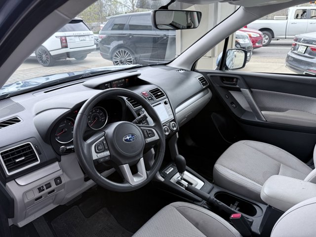 Vehicle image 27 of 41