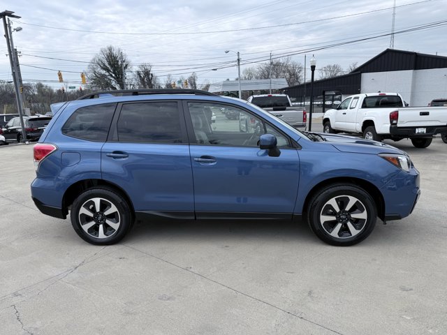 Vehicle image 13 of 41