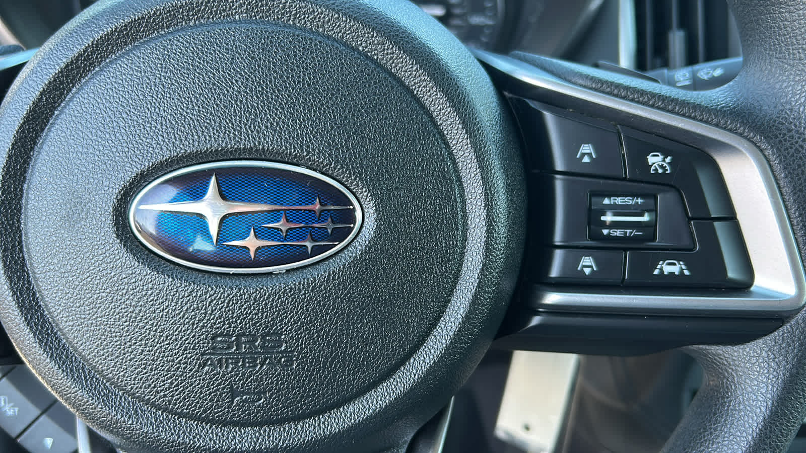 Vehicle image 17 of 30