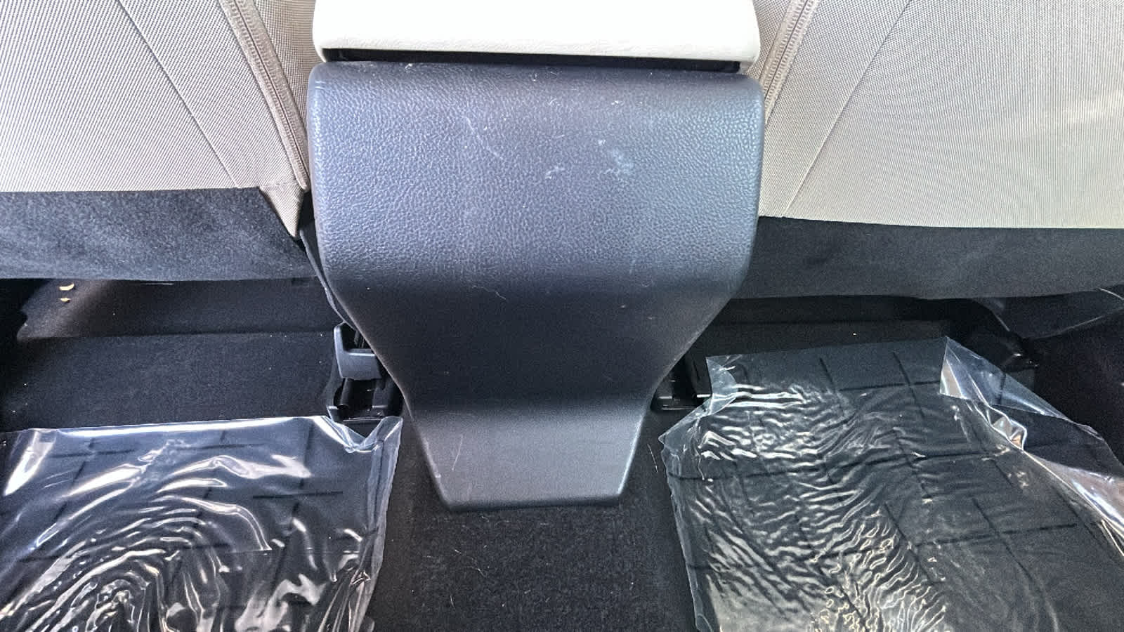 Vehicle image 11 of 30