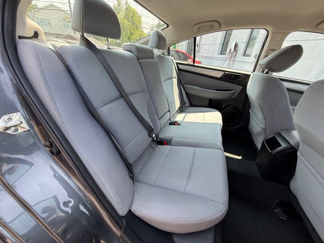 Vehicle image 21 of 36