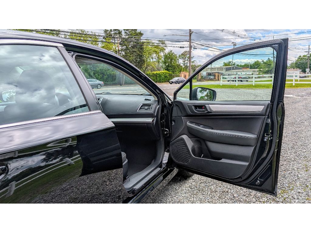 Vehicle image 10 of 26