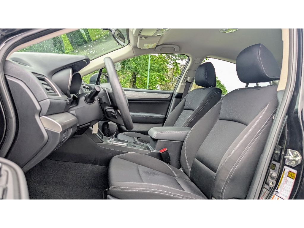 Vehicle image 13 of 26
