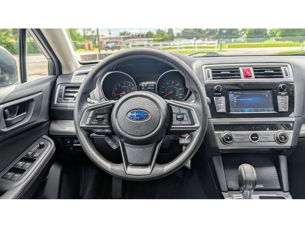 Vehicle image 24 of 26