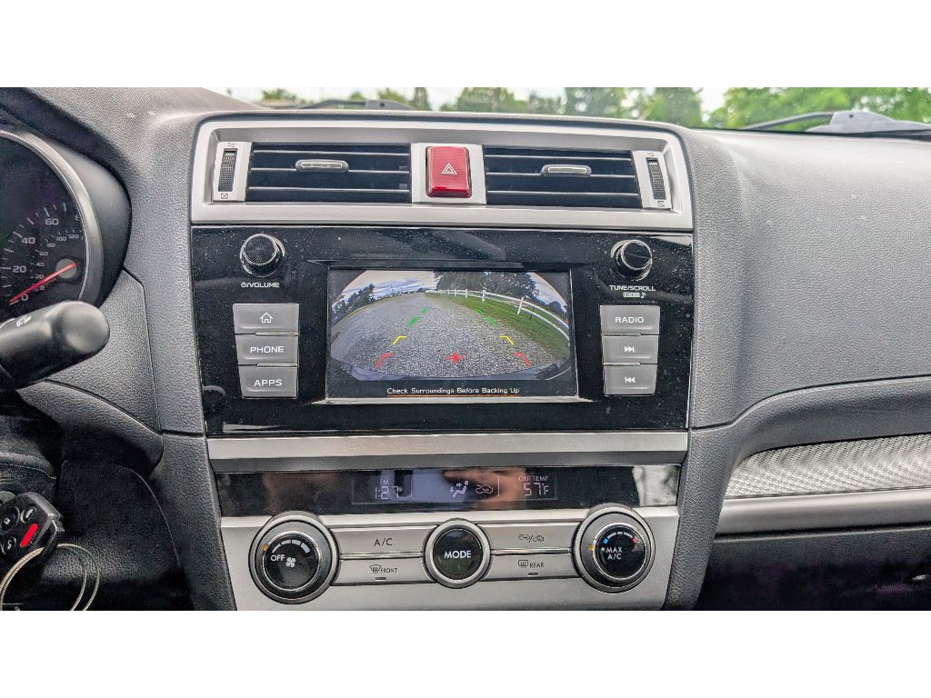Vehicle image 21 of 26