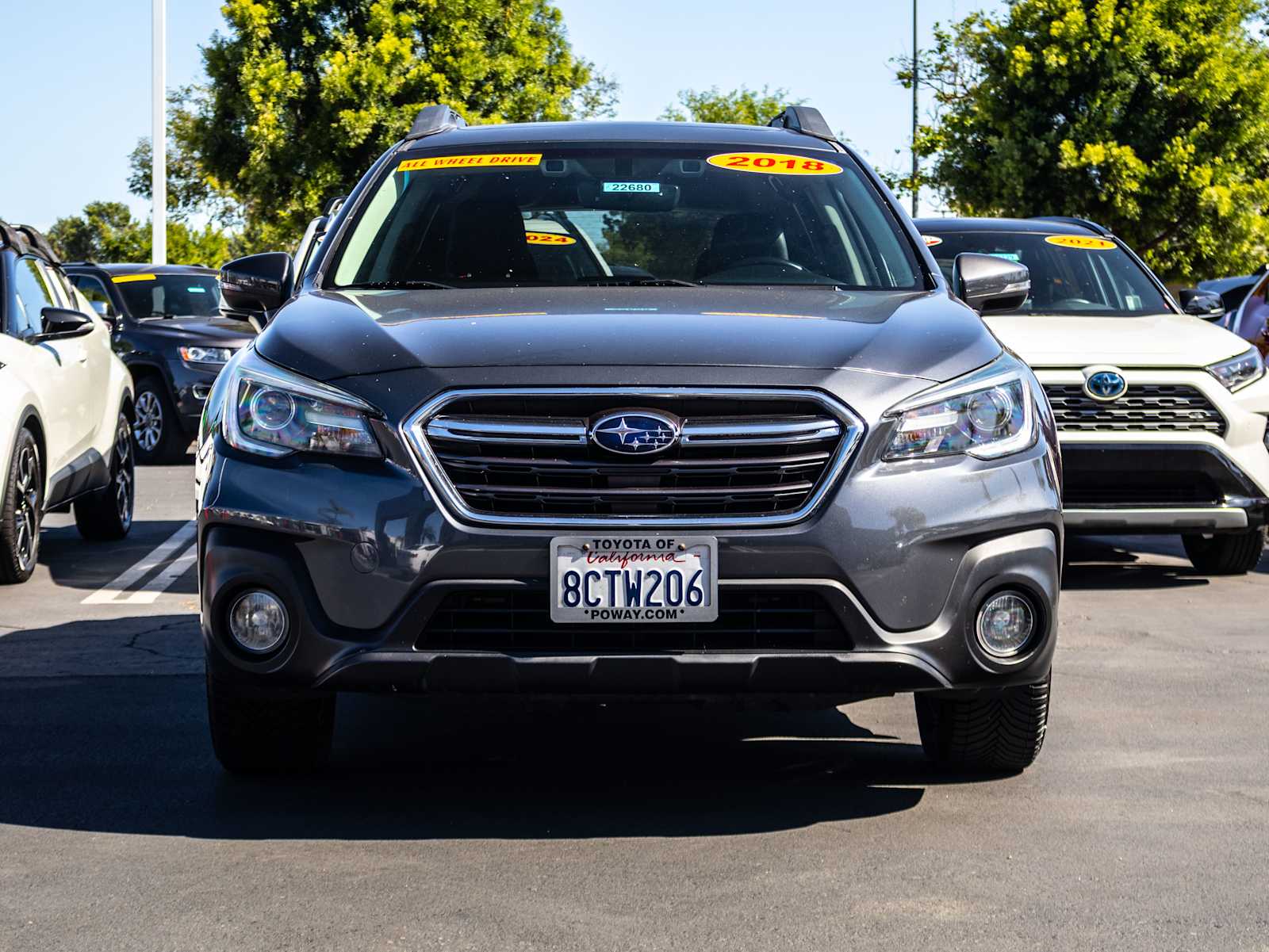 2018 Subaru Outback Limited Image 2 of 41