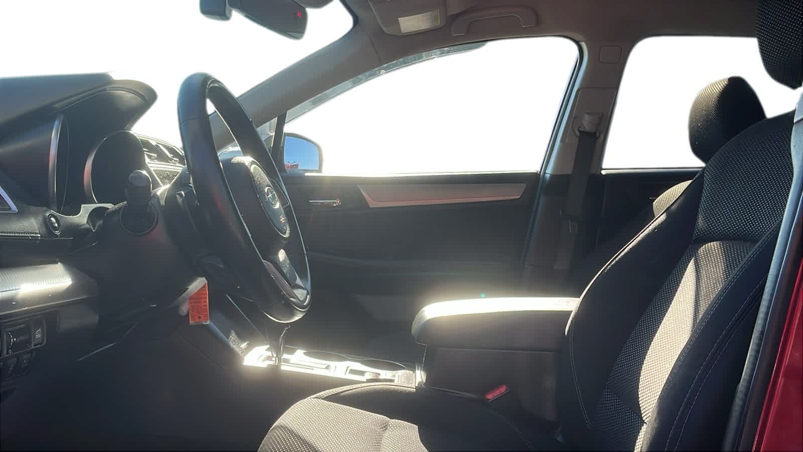 2018 Subaru Outback Premium Image 9 of 23