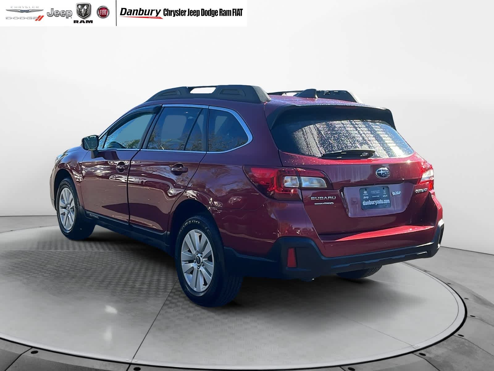 2018 Subaru Outback Premium Image 6 of 23