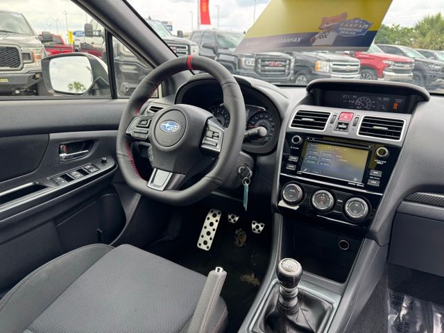 Vehicle image 41 of 42