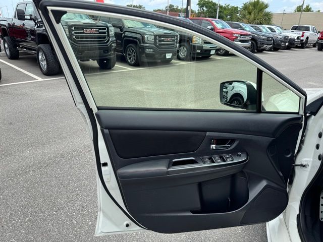 Vehicle image 20 of 42