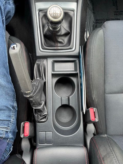 Vehicle image 30 of 42