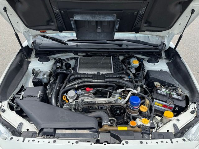 Vehicle image 15 of 42