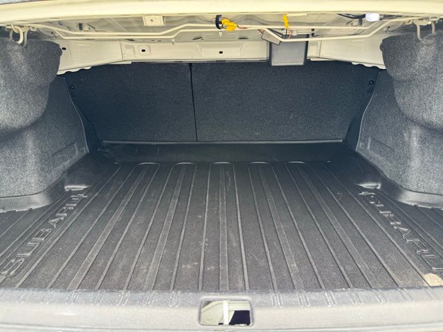 Vehicle image 17 of 42