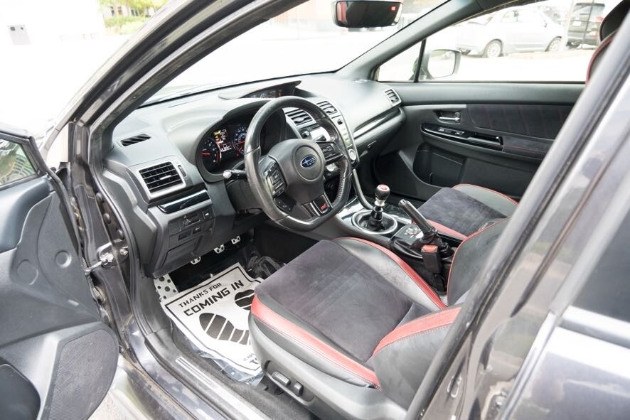 Vehicle image 15 of 41