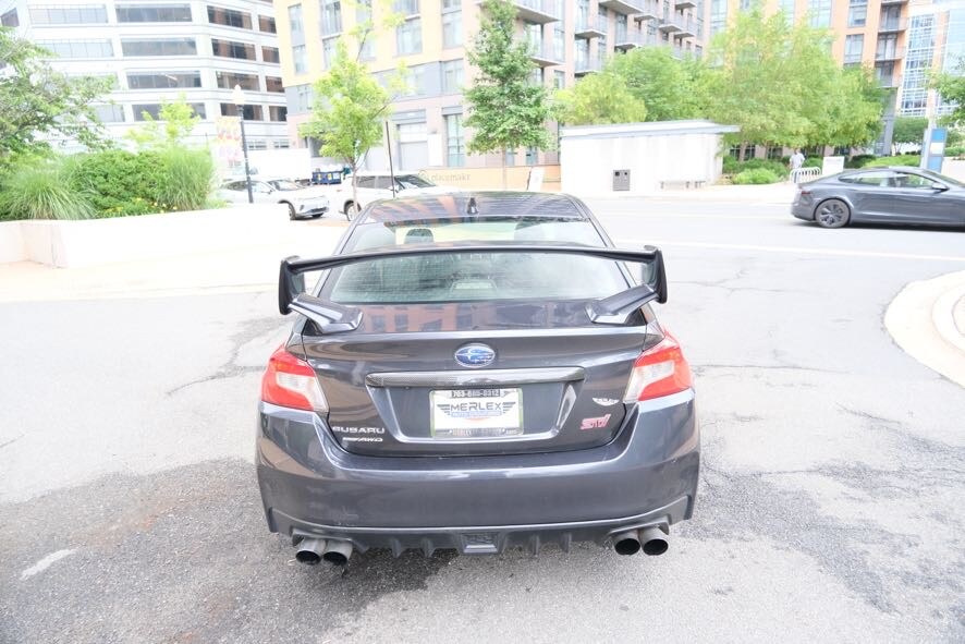 Vehicle image 11 of 41