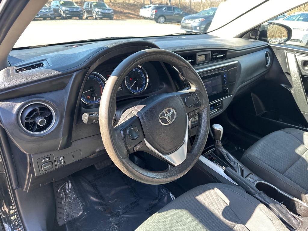 Vehicle image 12 of 34