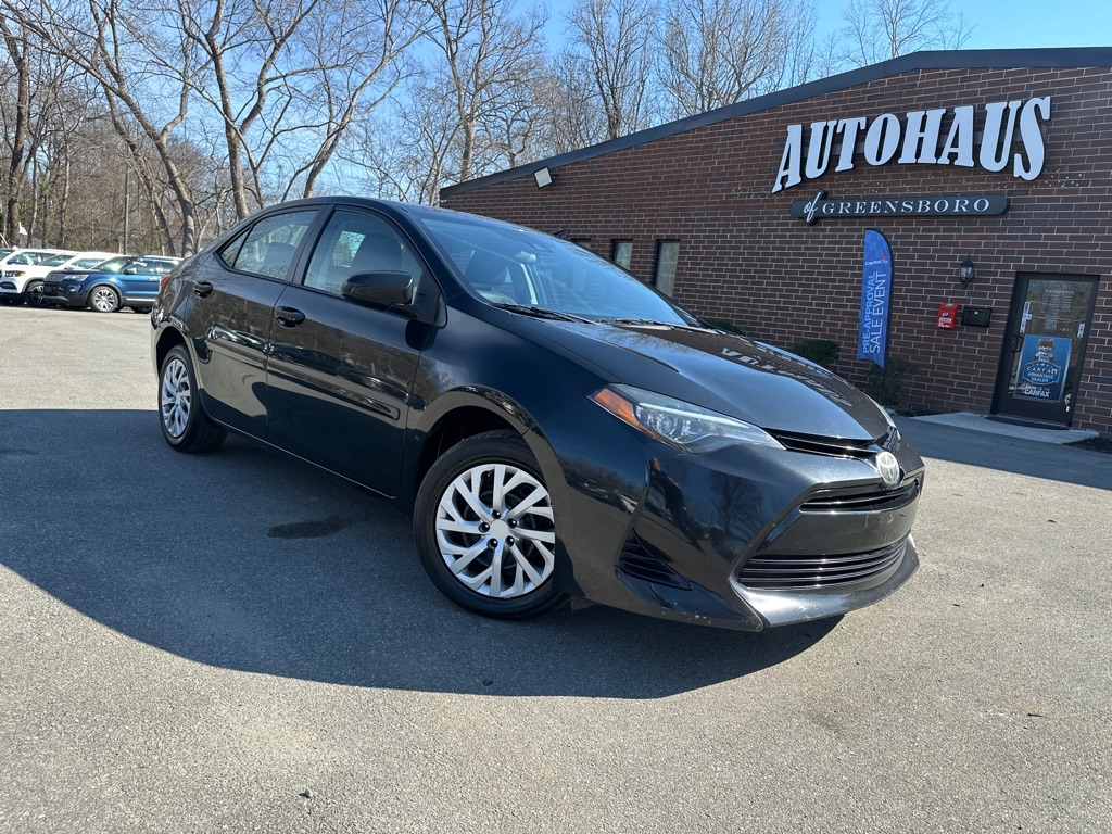 Vehicle image 4 of 34