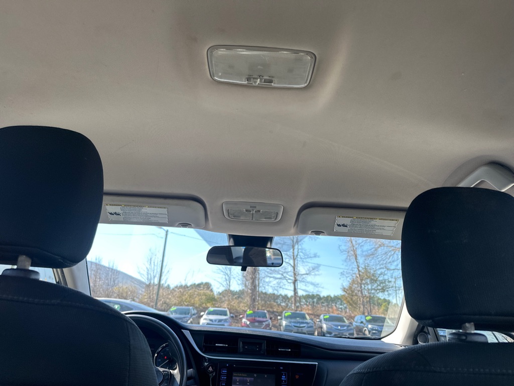 Vehicle image 29 of 34