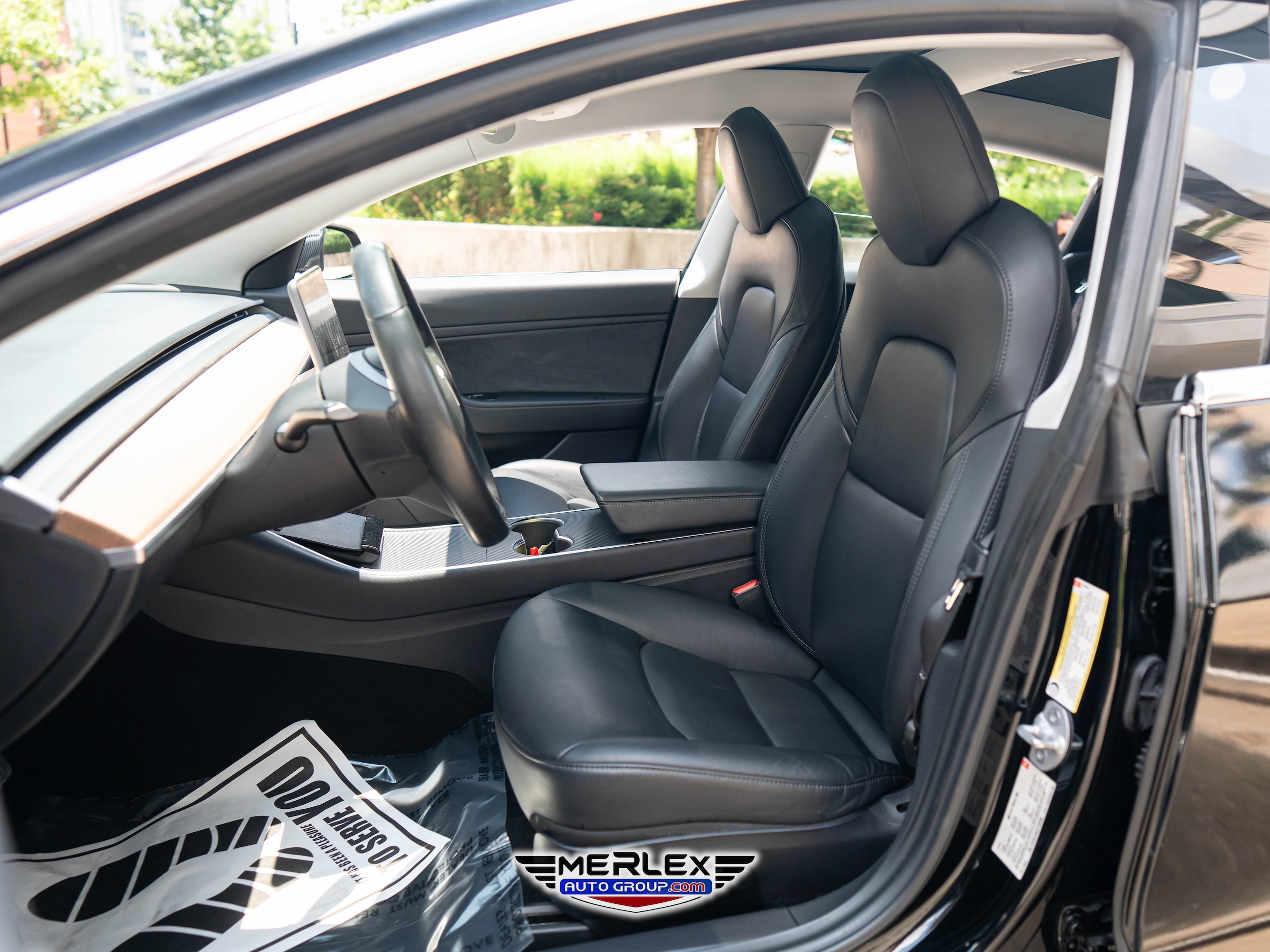 Vehicle image 15 of 43