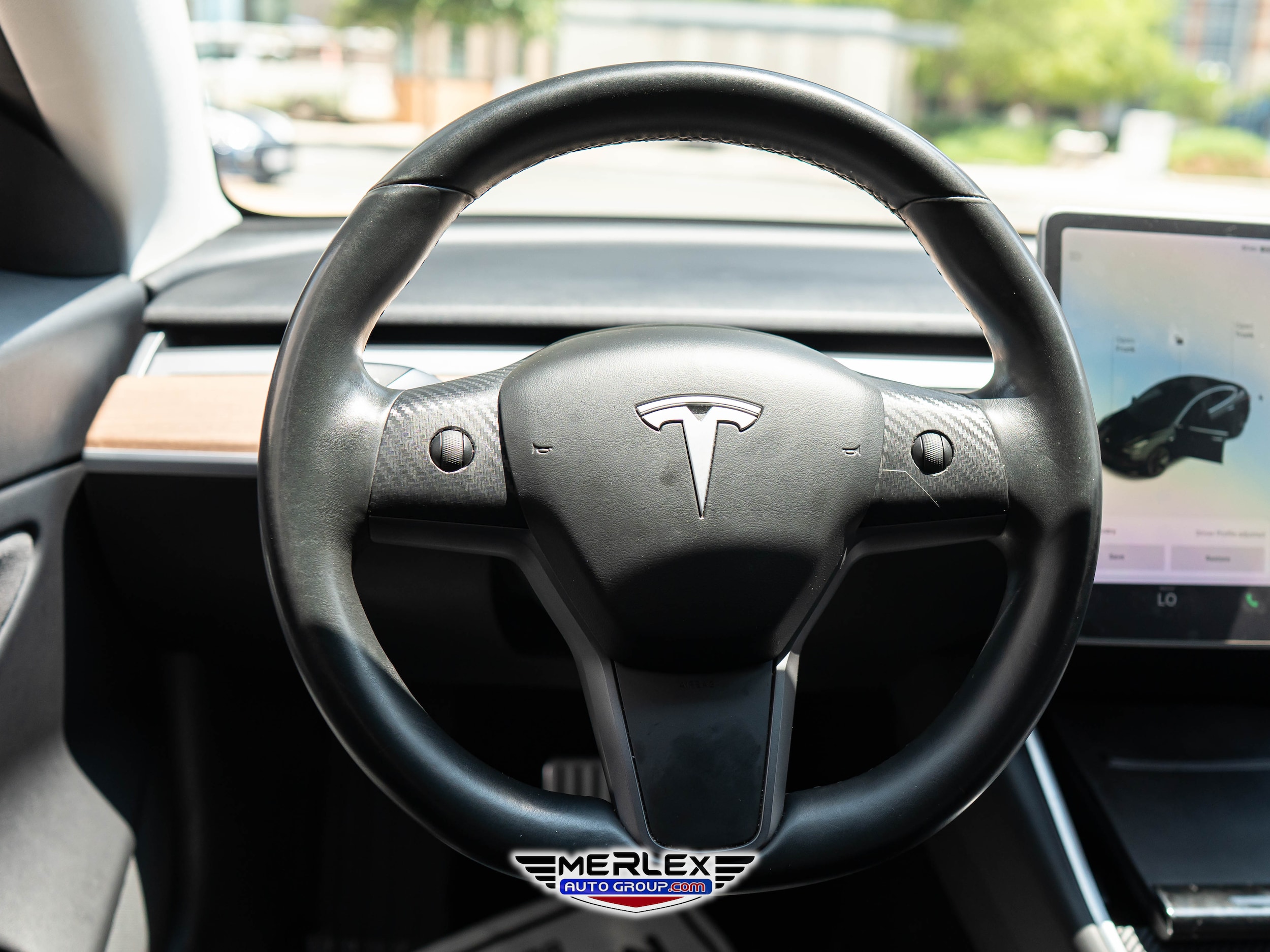 Vehicle image 22 of 43