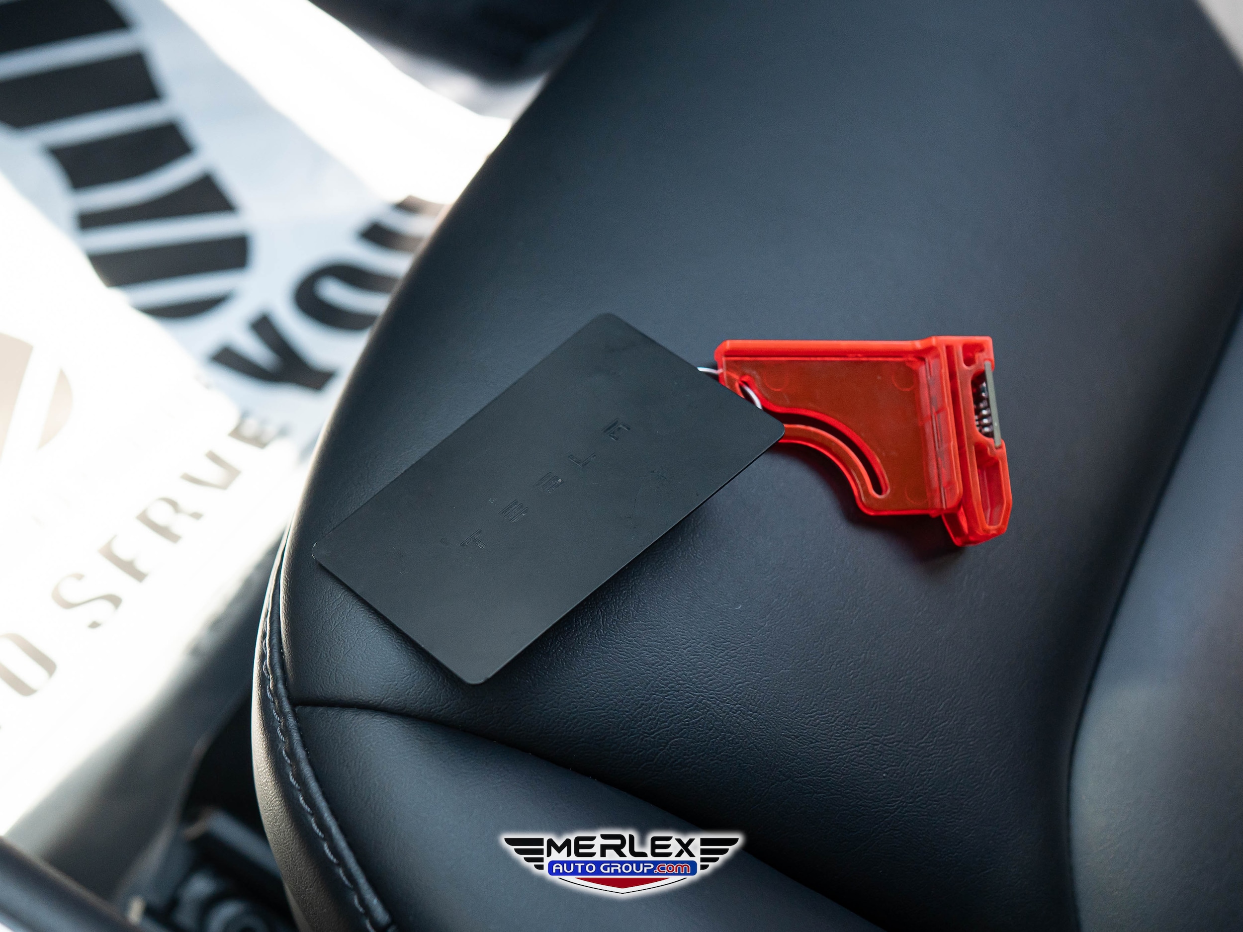 Vehicle image 28 of 43