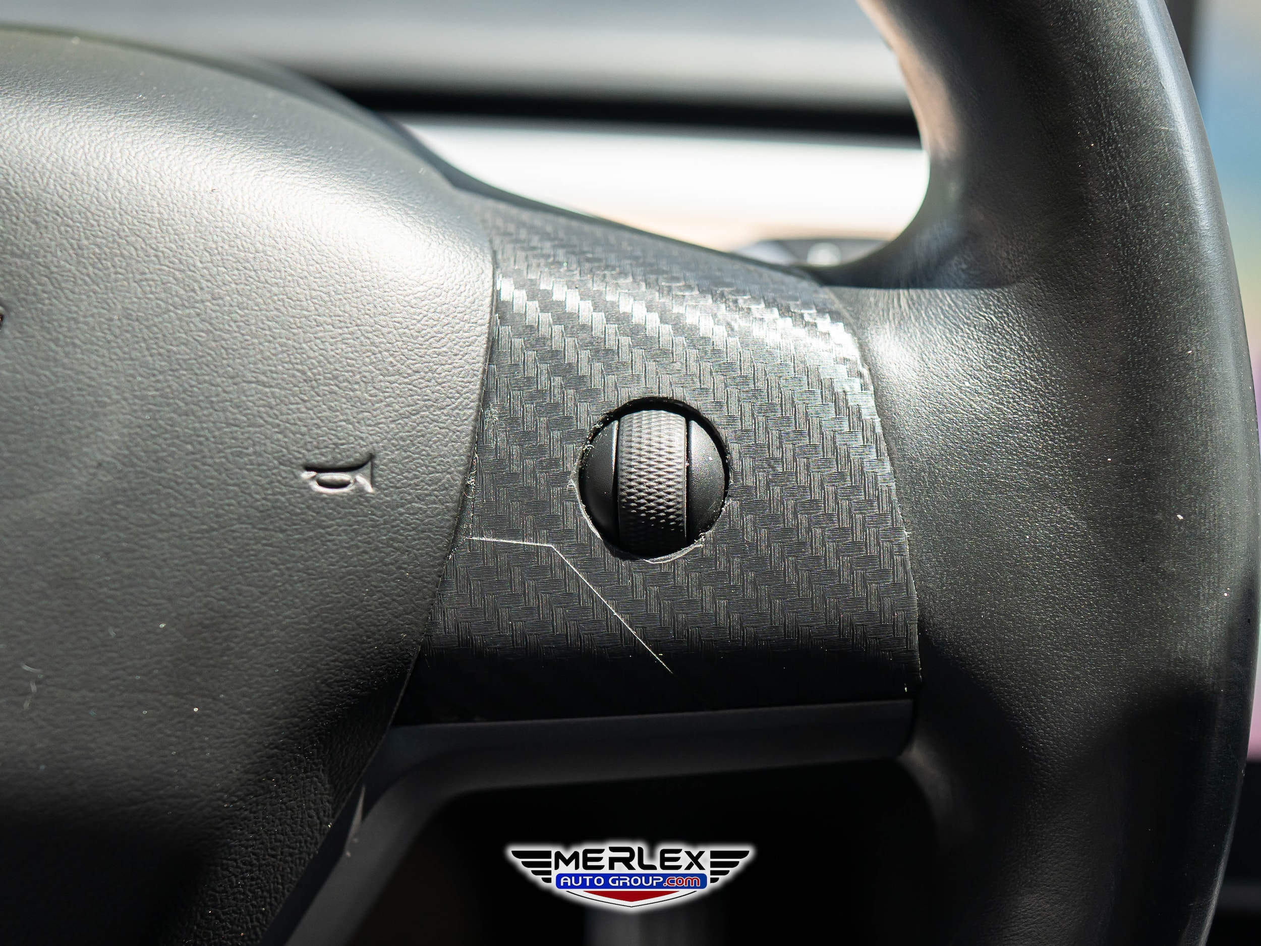 Vehicle image 41 of 43