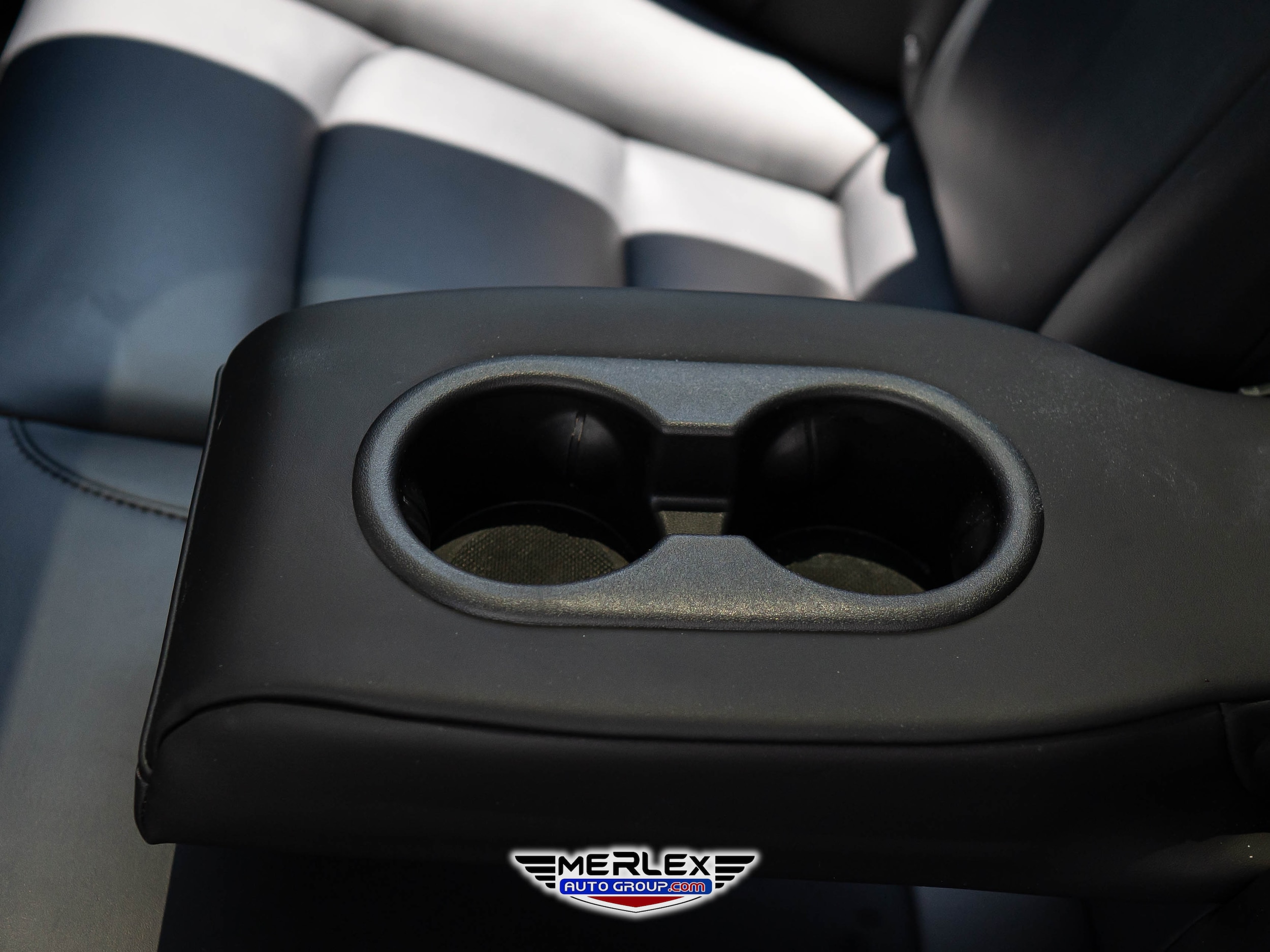 Vehicle image 42 of 43