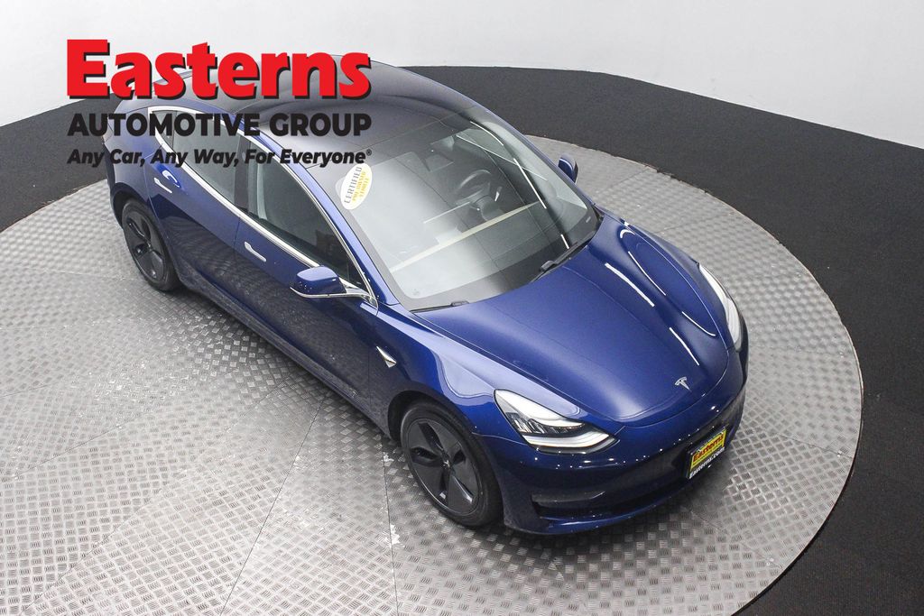 2018 Tesla Model 3 Long Range Image 3 of 60