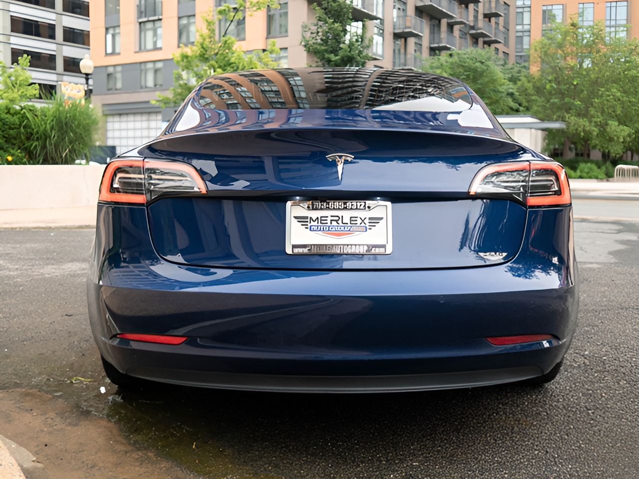Vehicle image 46 of 48