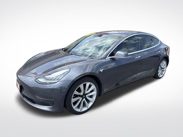 2018 Tesla Model 3 Mid Range Image 1 of 36