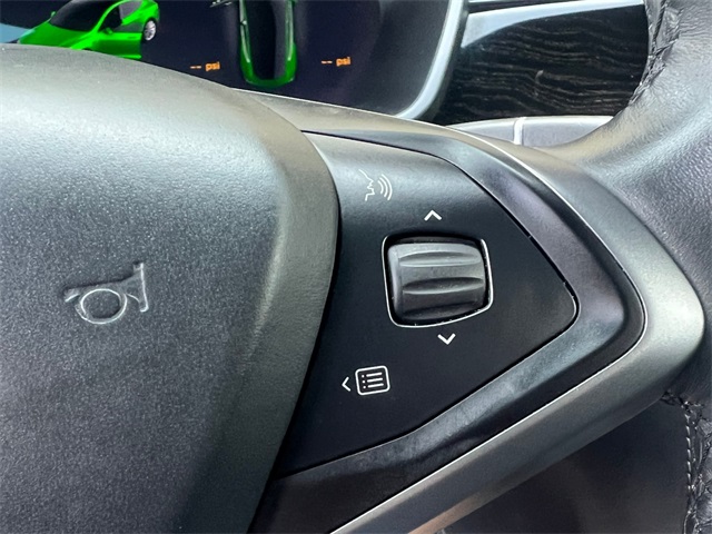 Vehicle image 22 of 26