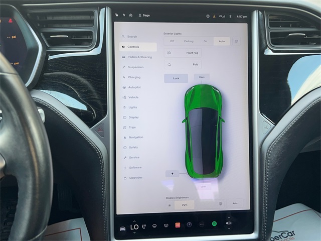 Vehicle image 23 of 26