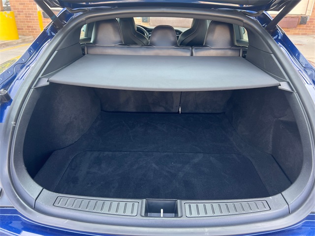 Vehicle image 14 of 26