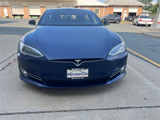 Vehicle image 8 of 26