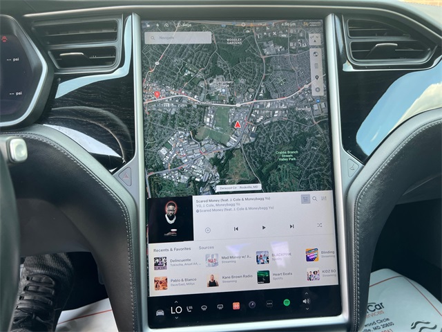 Vehicle image 19 of 26