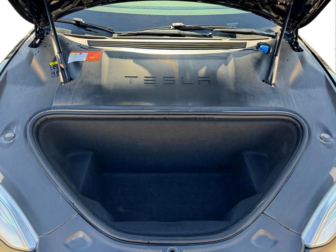Vehicle image 18 of 29