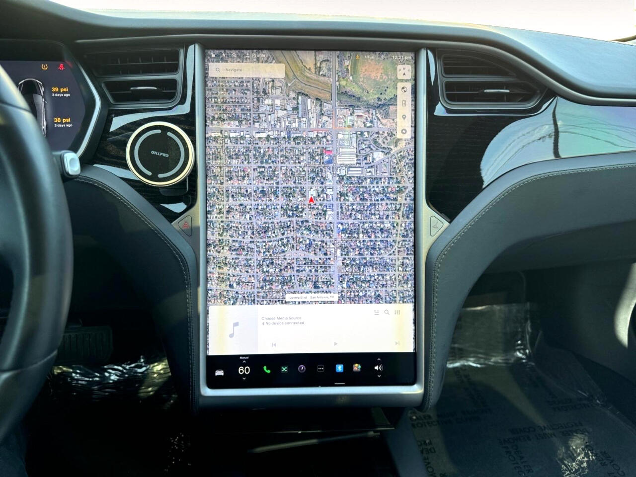 Vehicle image 22 of 29