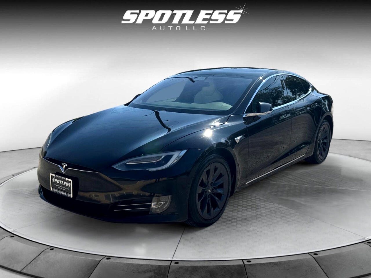 Vehicle image 2 of 29