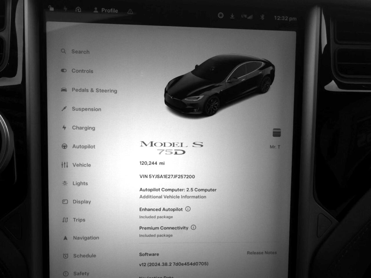 Vehicle image 21 of 29