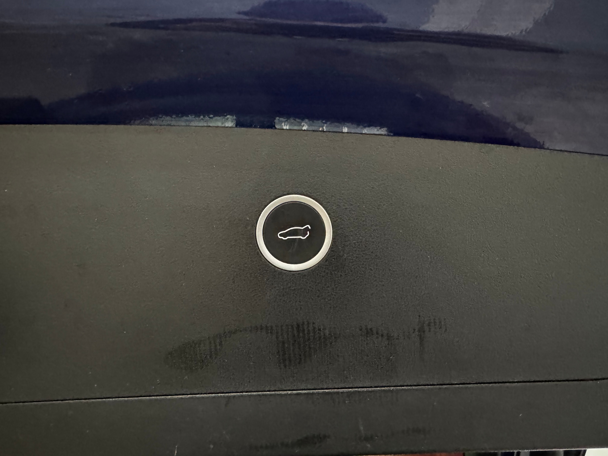 Vehicle image 11 of 37