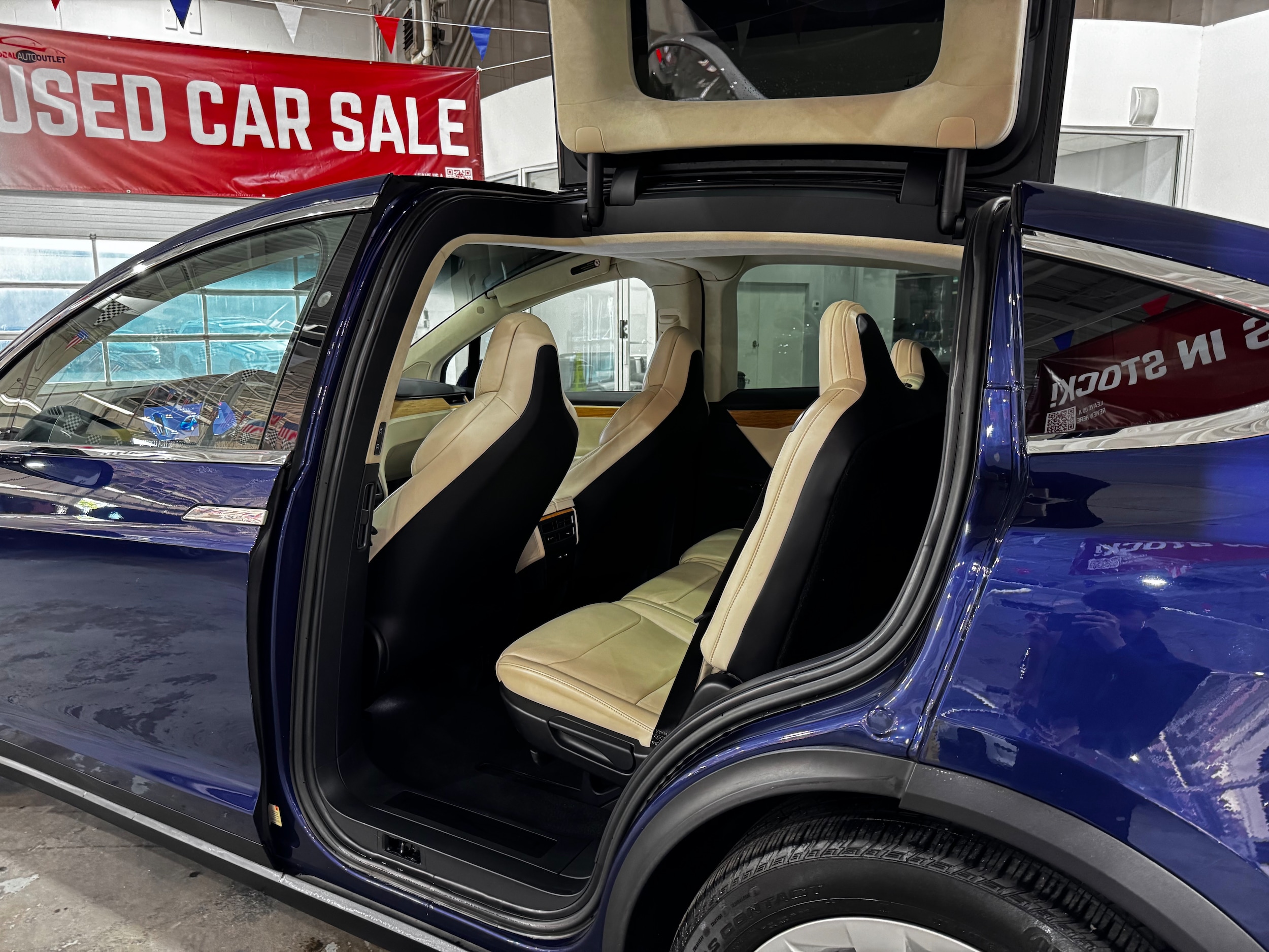 Vehicle image 19 of 37