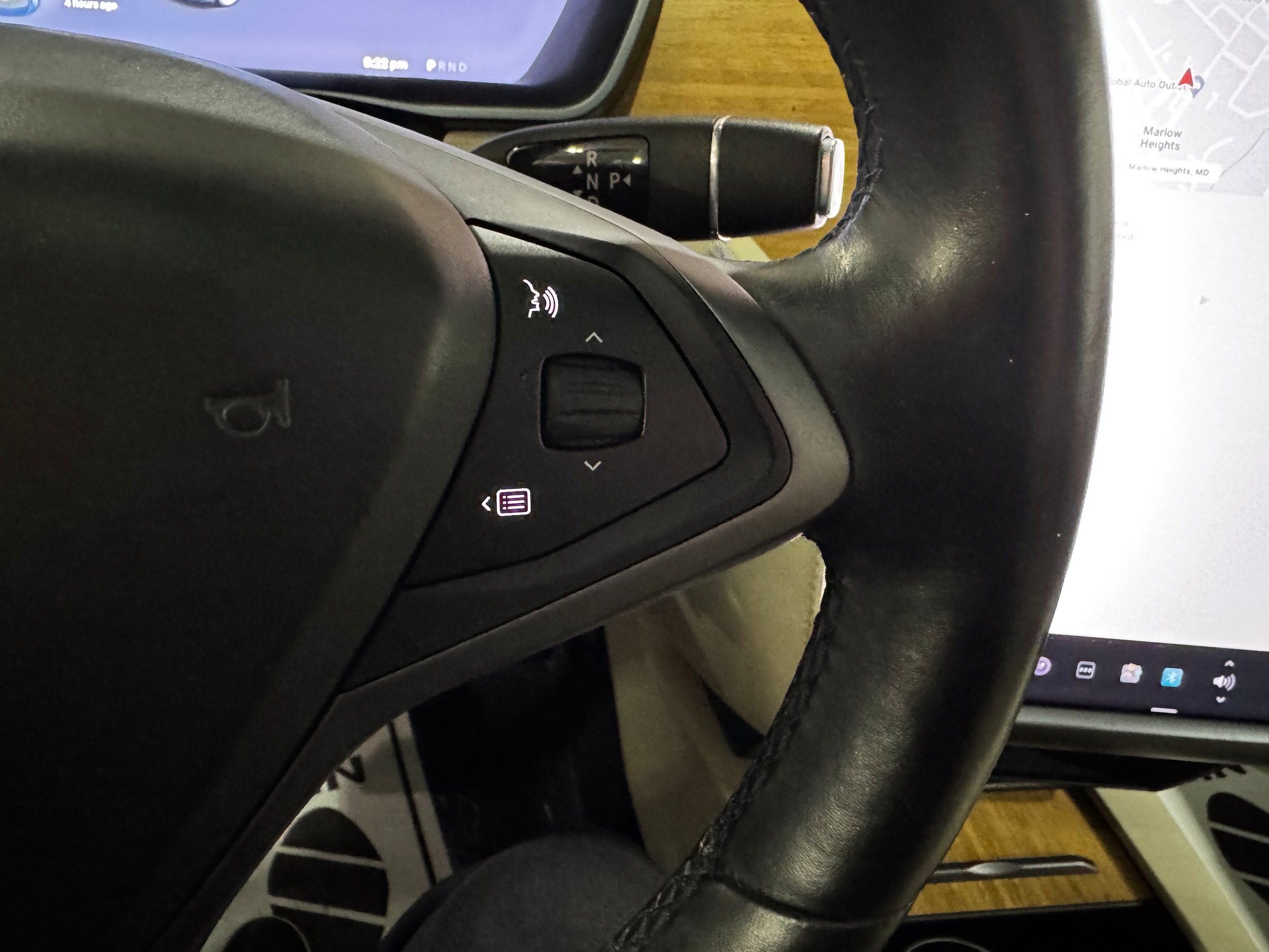 Vehicle image 34 of 37
