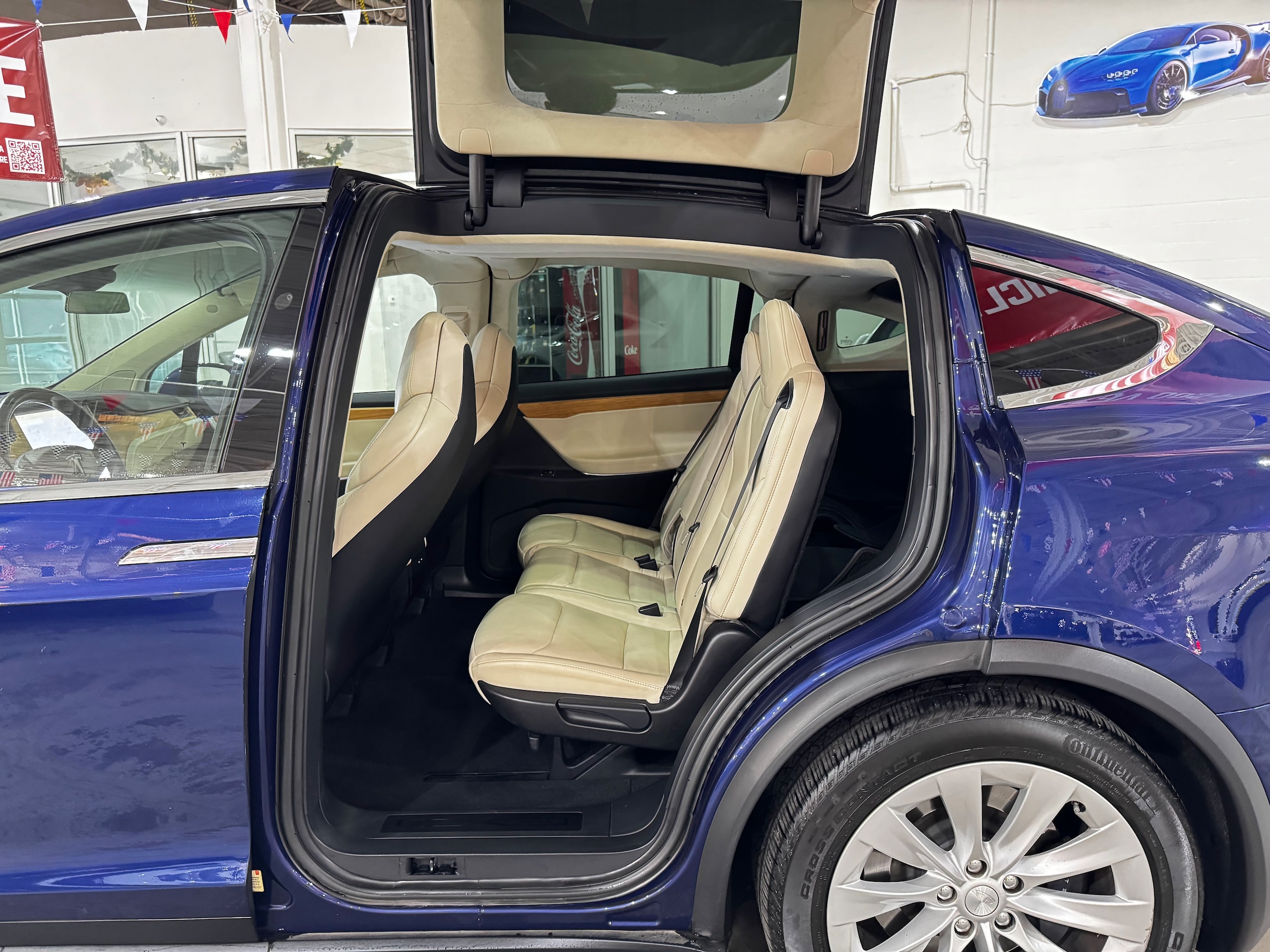 Vehicle image 18 of 37