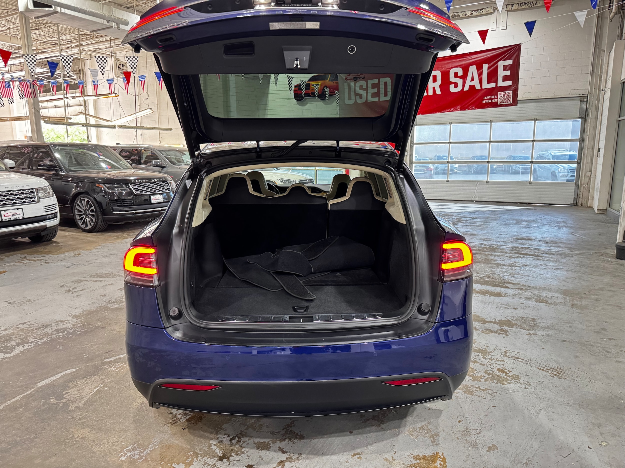Vehicle image 10 of 37