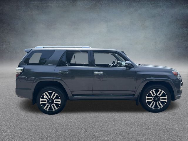 Vehicle image 4 of 36