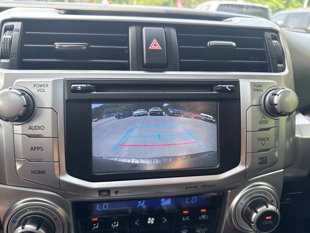 Vehicle image 22 of 36