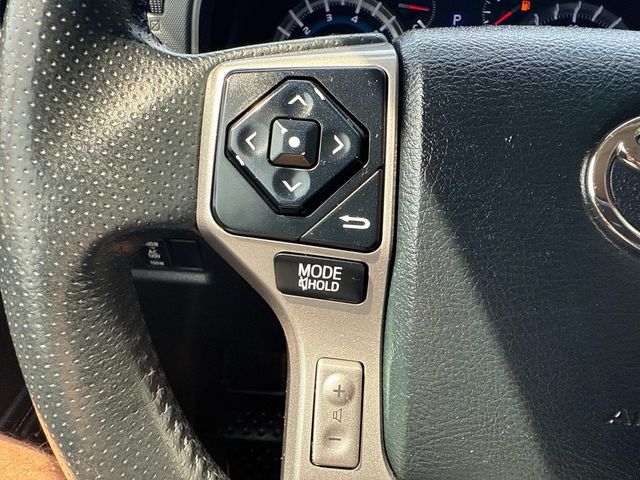 Vehicle image 31 of 36